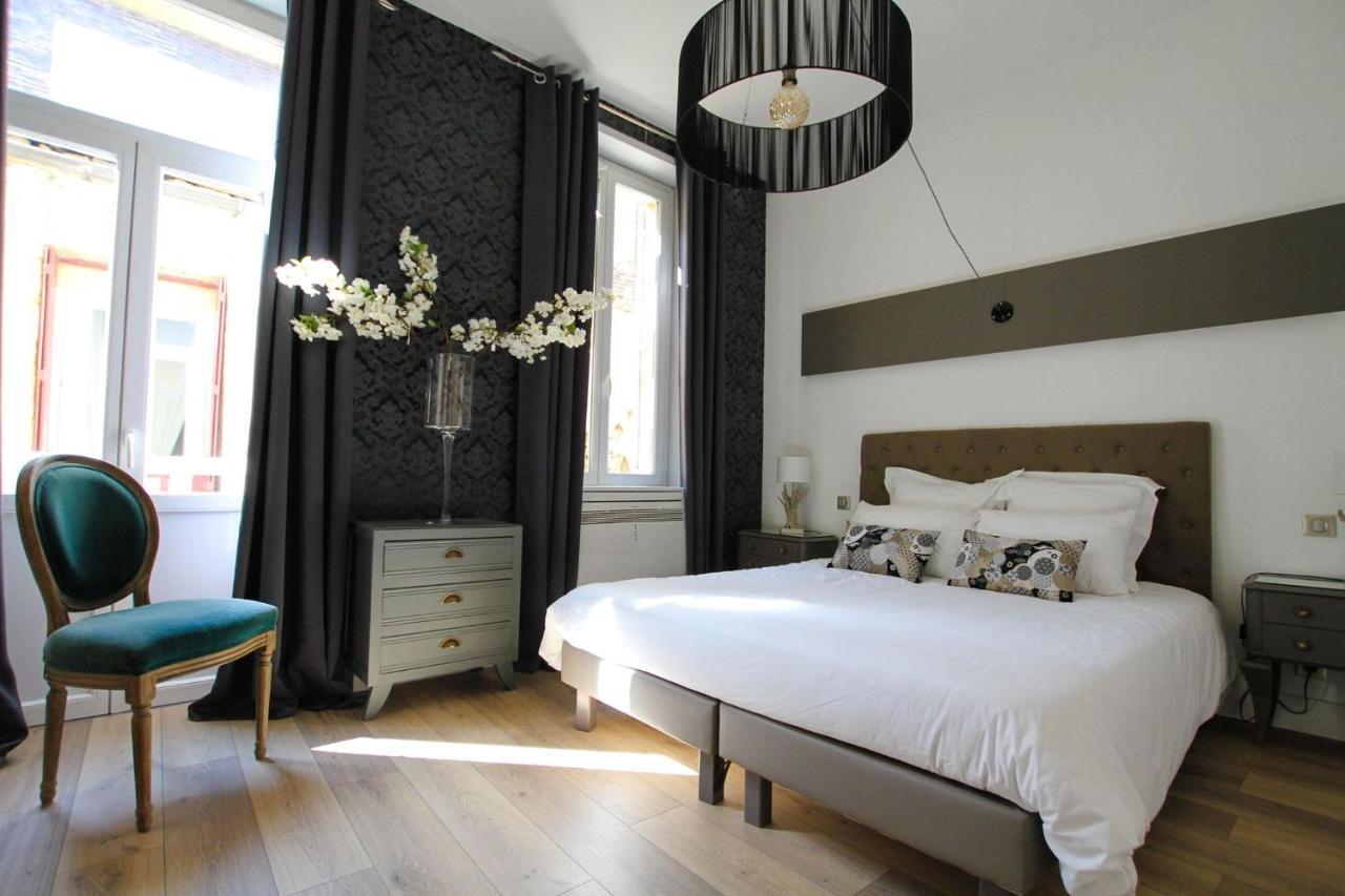 Les Bories In The City - Bed & Breakfast ซาร์ลา-ลา-กาเนดา ภายนอก รูปภาพ